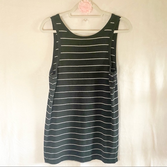 Liz Lange Maternity Tank, Black/White Stripe XXL - CLEARANCE 💰 - Picture 2 of 4